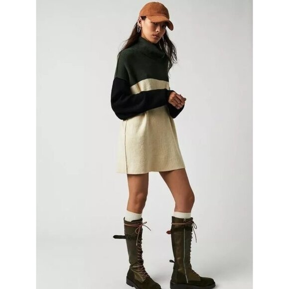 Free People Softly Structured Color-Blocked Tunic Sweater S Green Ivory Sweater - Picture 2 of 6